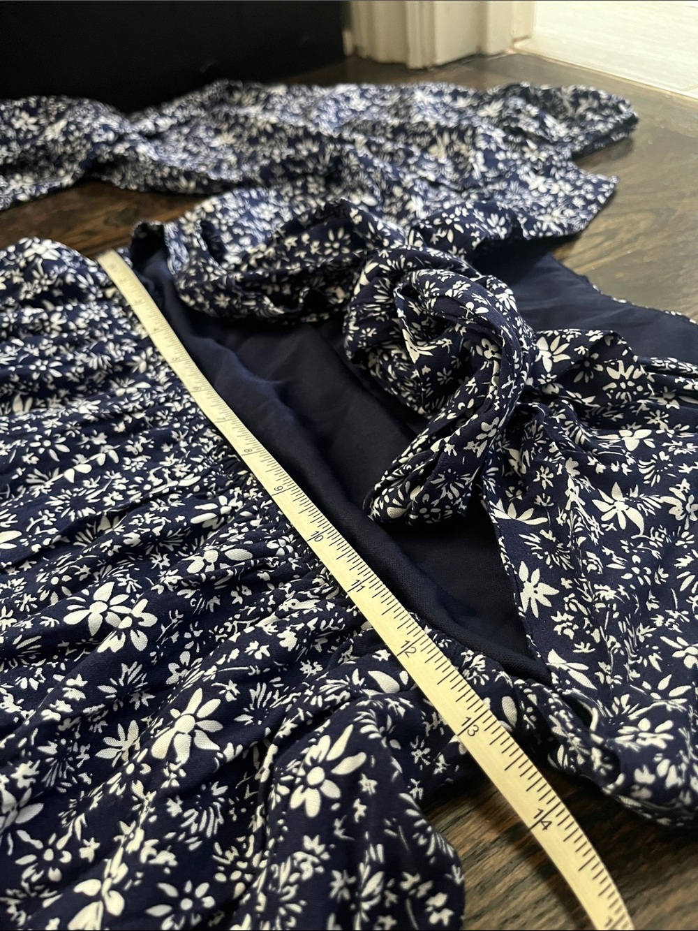 Altar'd State Navy & White Floral Smocked Dress size Med - Picture 6 of 6